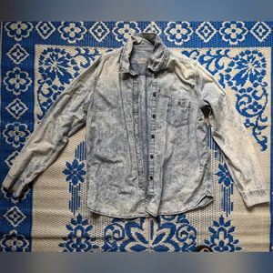 Gap Tagless Soft 100% Cotton Chambray Button Up Light Blue Size L